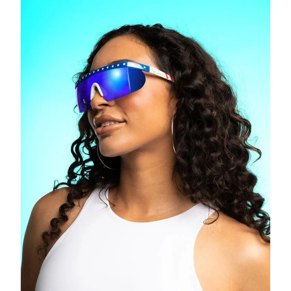 TIPSY ELVES SAY CAN YOU SEE MIRRORED SUNGLASSES IN HARD‎ CASE - NEW!!    *2